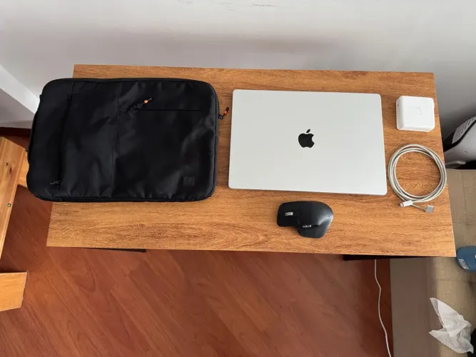 MacBook Pro 16 M1 Pro 16GB + Mouse MX Master 3 + Capa Protetora