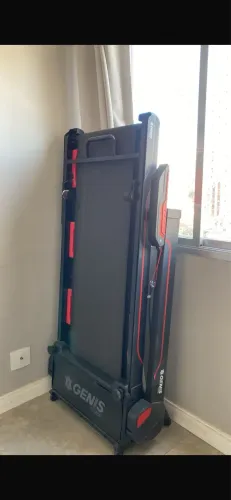 Esteira Dobrável Polishop Gt 1000 Genis | 127v (até 120kg) (Usado)