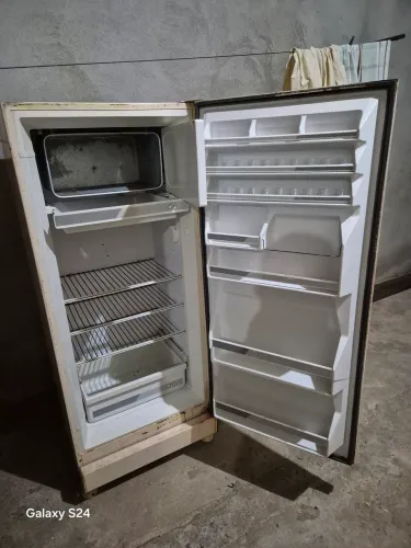 Vendo geladeira