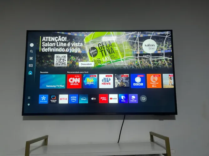 Samsung Crystal UHD 4K 43 polegadas nova! Sou de Guaratiba.