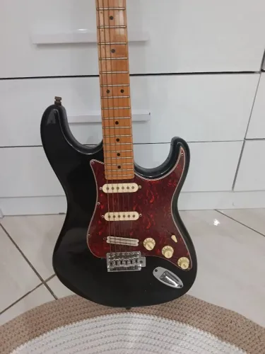Guitarra Tagima