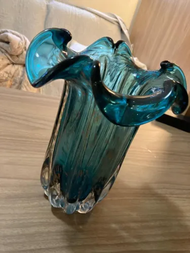 Vaso Decorativo em Vidro Murano Azul - Peça Sofisticada
