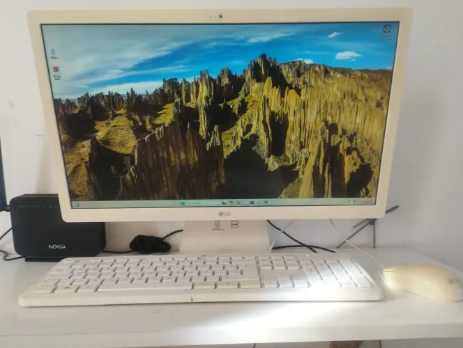 COMPUTADOR ALL IN ONE LG