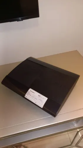 Playstation 3 super slim seminovo excelente desbloqueado!!