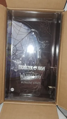 Caixa Monster high Wednesday 