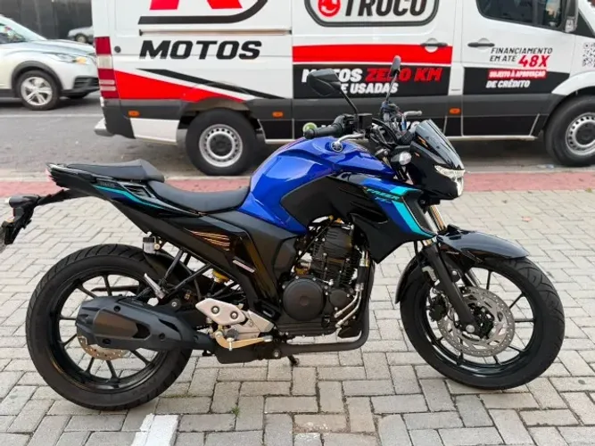 Yamaha FZ25 Fazer 250 2024