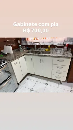 Pia com gabinetes