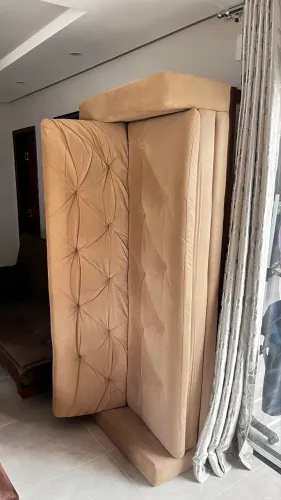 Dois sofás ( um é sofá cama) (Sofá cama já vendido )