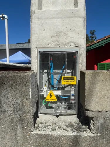 Poste padrão celesc bifásico