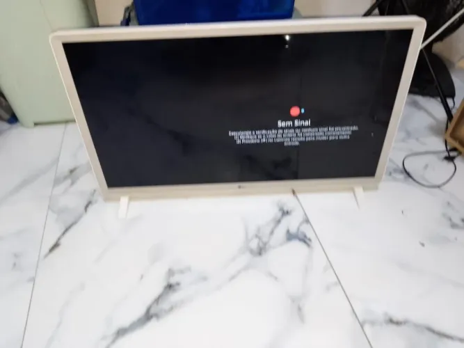 Vendo tv Philco sem defeito smart