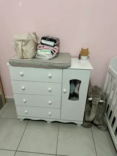 Cômoda infantil com trocador - Ótimo estado
