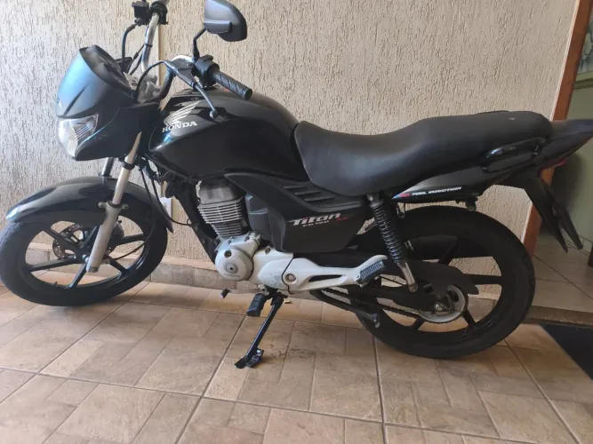 Titan Ex 150 completa 