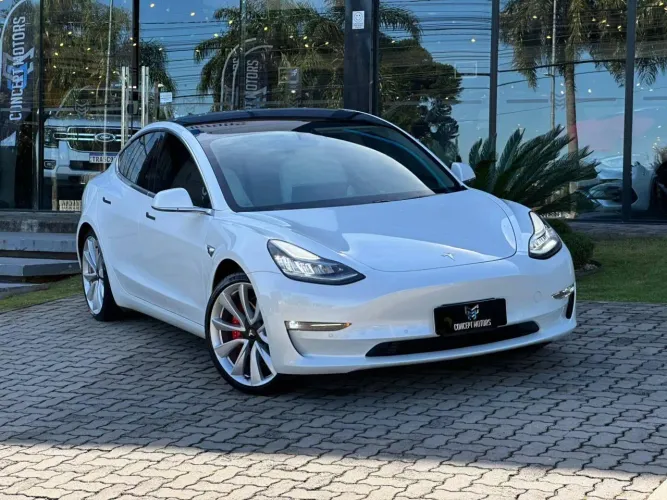 Tesla Model 3 Elétrico AWD Performance 2018