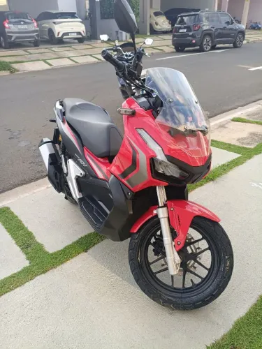 ADV 2024 baixo km