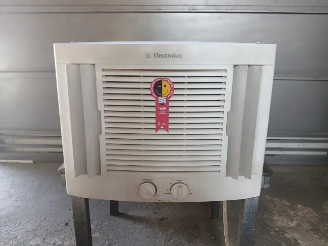 Ar condicionado Electrolux 7500Btus Faço entrega