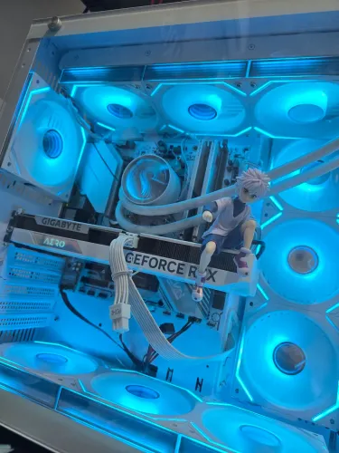 Pc gamer Full White Ryzen 5 7700x 4060 aero 1tb e 500gb