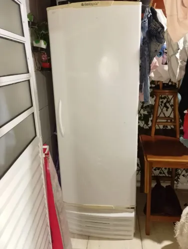 Refrigerador Gelopar vertical 578L