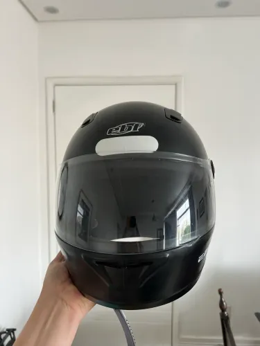 Capacete TAM 58 ótimo estado 