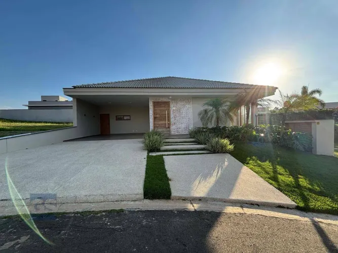 Casa mobiliada com 3 dormitórios para alugar, 204 m² por R$ 14.500/mês - Condomínio Villas