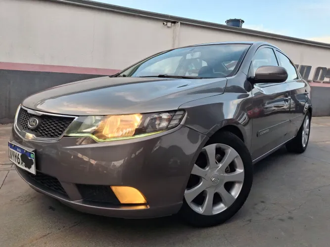 Kia Motors Cerato 1.6 16V Aut. 2011