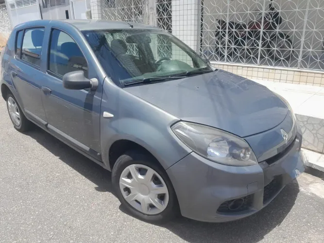 Renault Sandero Authentique Hi-flex 1.0 16V 5P 2014