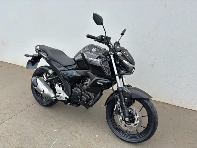 Vendo ou troco por MOTO Yamaha Fazer FZ15 150 2023 Extra EXTRA