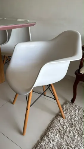 Vendo cadeiras Charles Eames