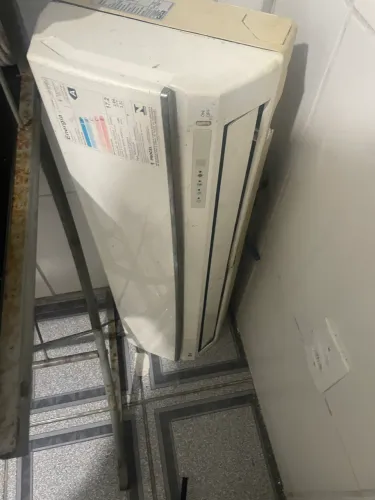 Evaporadora de ar condicionado  LG 