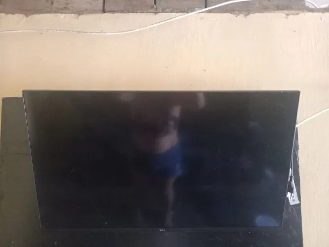Vendo TV tcl 32 polegada