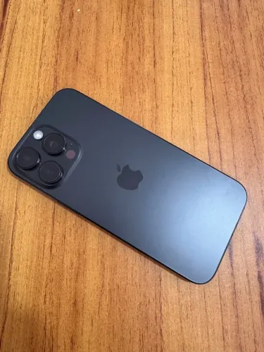iPhone 16 pro Max 256 titânio