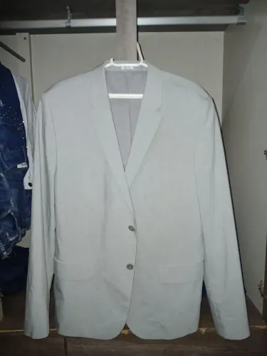 Blazer da calvin Klein usado nenhuma vez ,e pq estava guardado e nao usado