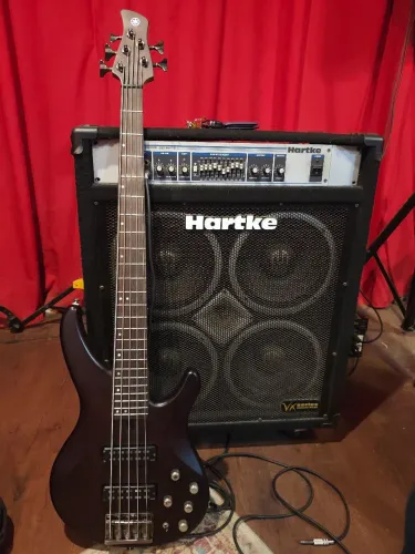Contrabaixo Yamaha TRBX505 5 cordas