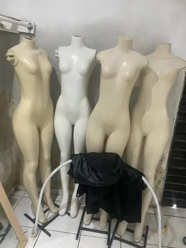 Manequins provador e gancho
