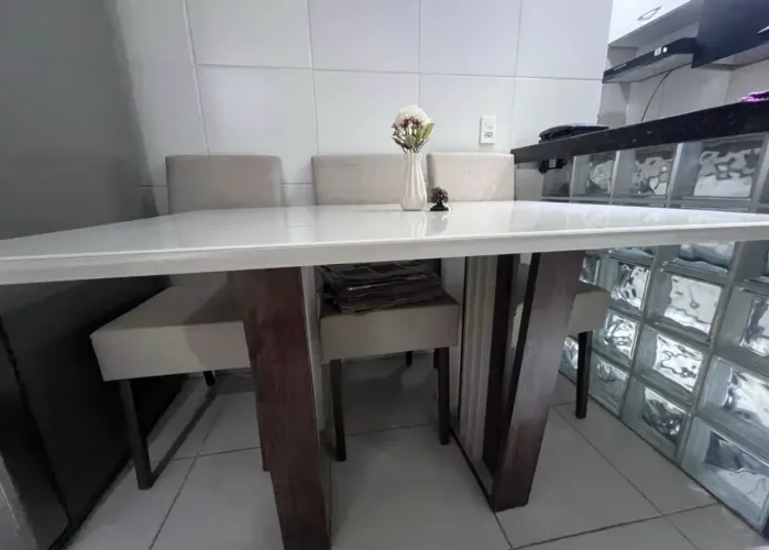 Mesa 4 cadeiras