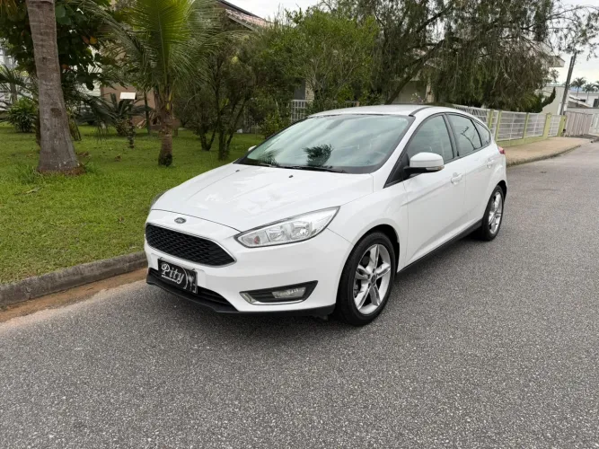 Ford Focus 1.6 S/se/se Plus Flex 8v/16v 5P 2018