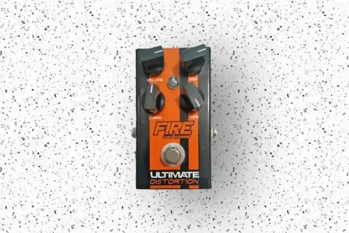 Pedal FIRE Ultimate Distortion e FIRE Booster250,00 CADA