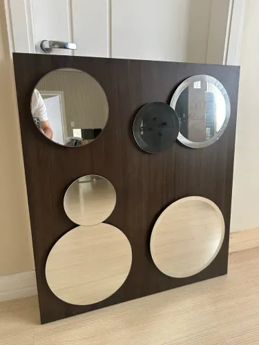 Quadro Decorativo com Espelhos Redondos - Design Moderno e Sofisticado