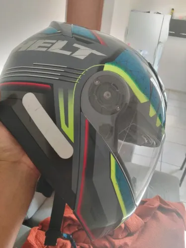Capacete Helt ( tamanho 60)