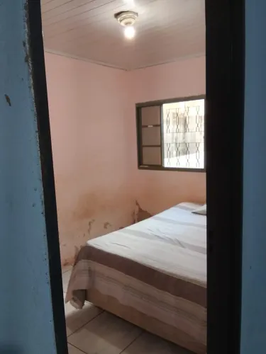 Vendo casa bem localizada