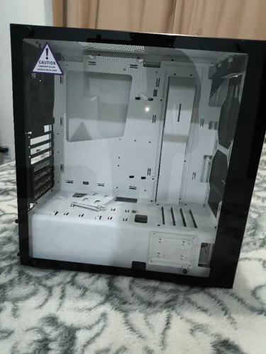 Gabinete NZXT S340 Elite Mid Tower - Excelente Estado