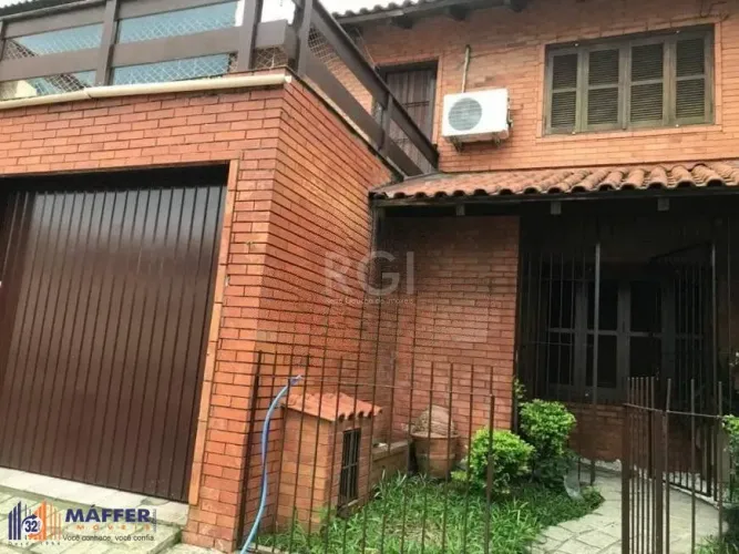 Casa 3 dormitórios à venda Santa Maria Goretti Porto Alegre/RS