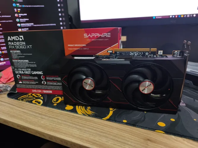 RX 9060 XT 16 PULSE SAPHIRE