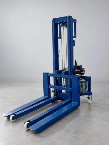 Mini Empilhadeira Elétrica 200kg Garfo Ajustável