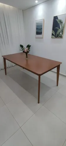 Mesa de jantar para 6 lugares