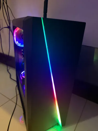 PC GAMER, RYZEN 5 7600 + RTX 4060 (8GB) + 16 de RAM DDR5 5000mhz