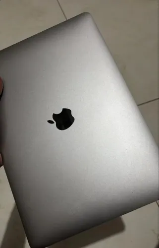 MacBook Air 2019 Intel i5 121gb de memória 