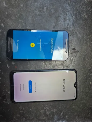 Smartphone celular Samsung e motorola