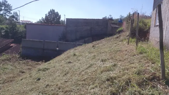 Terreno com plator