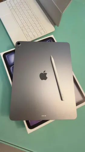 iPad Air 13 256GB Completo