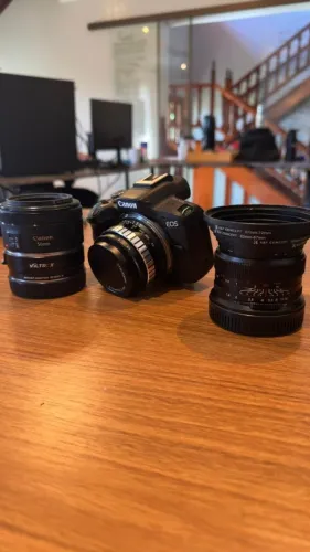 Canon R50 + lentes e acessórios